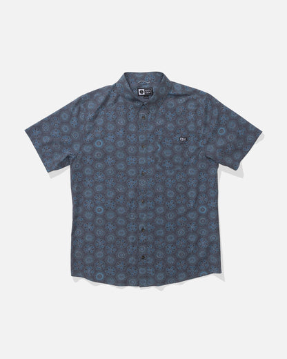 DRIFTER UV BUTTON UP - Monument | Salty Crew