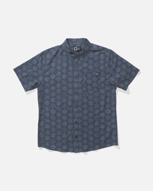DRIFTER UV BUTTON UP - Monument | Salty Crew