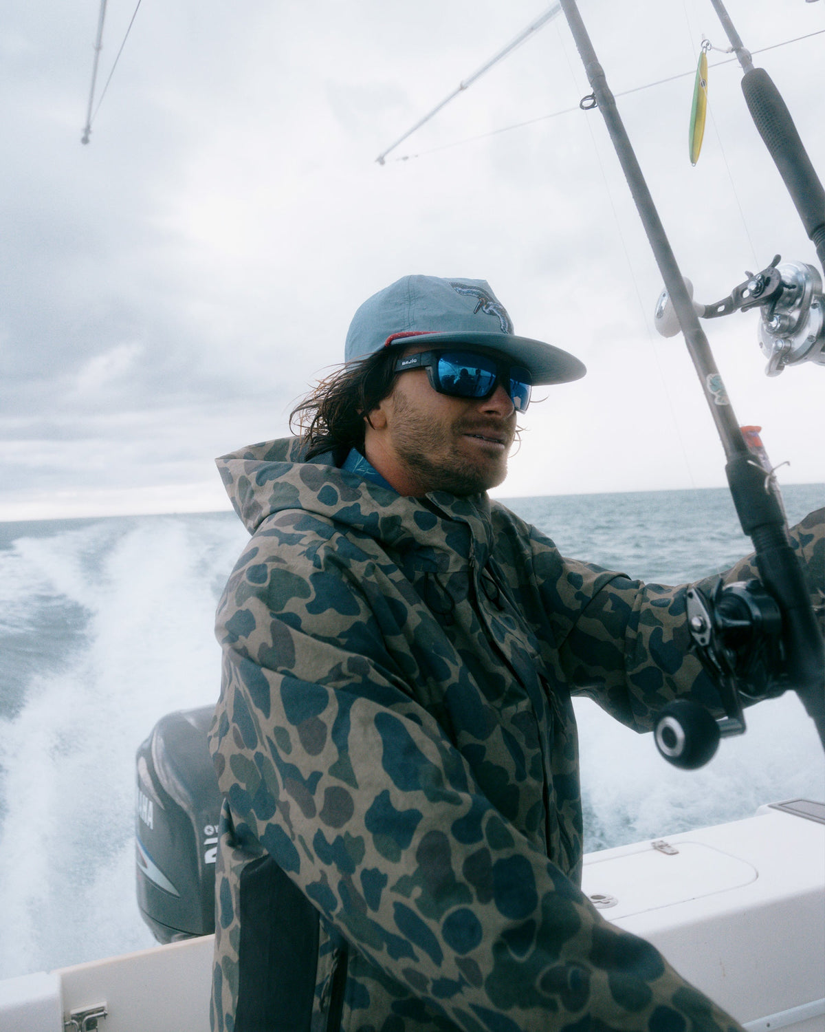 LONG RANGE JACKET - SAND CAMO | Salty Crew