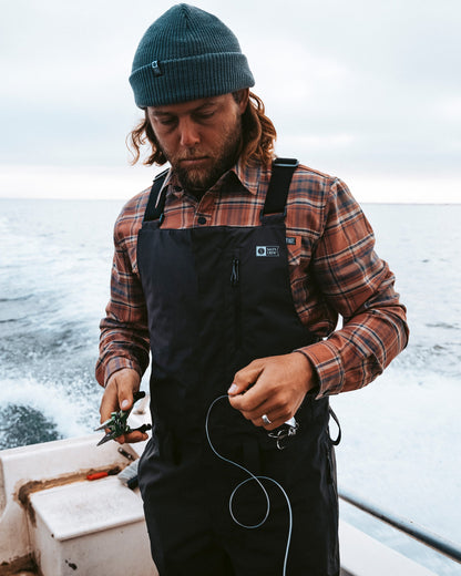 LONG RANGE TECH BIB - Black | Salty Crew