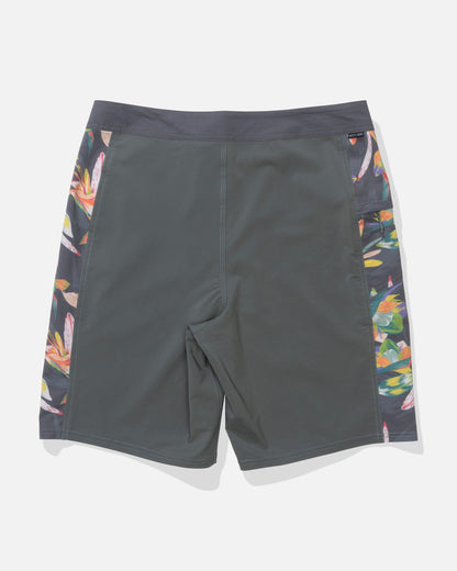 FLAGSHIP BOARDSHORT - WASHED GREEN | Salty Crew