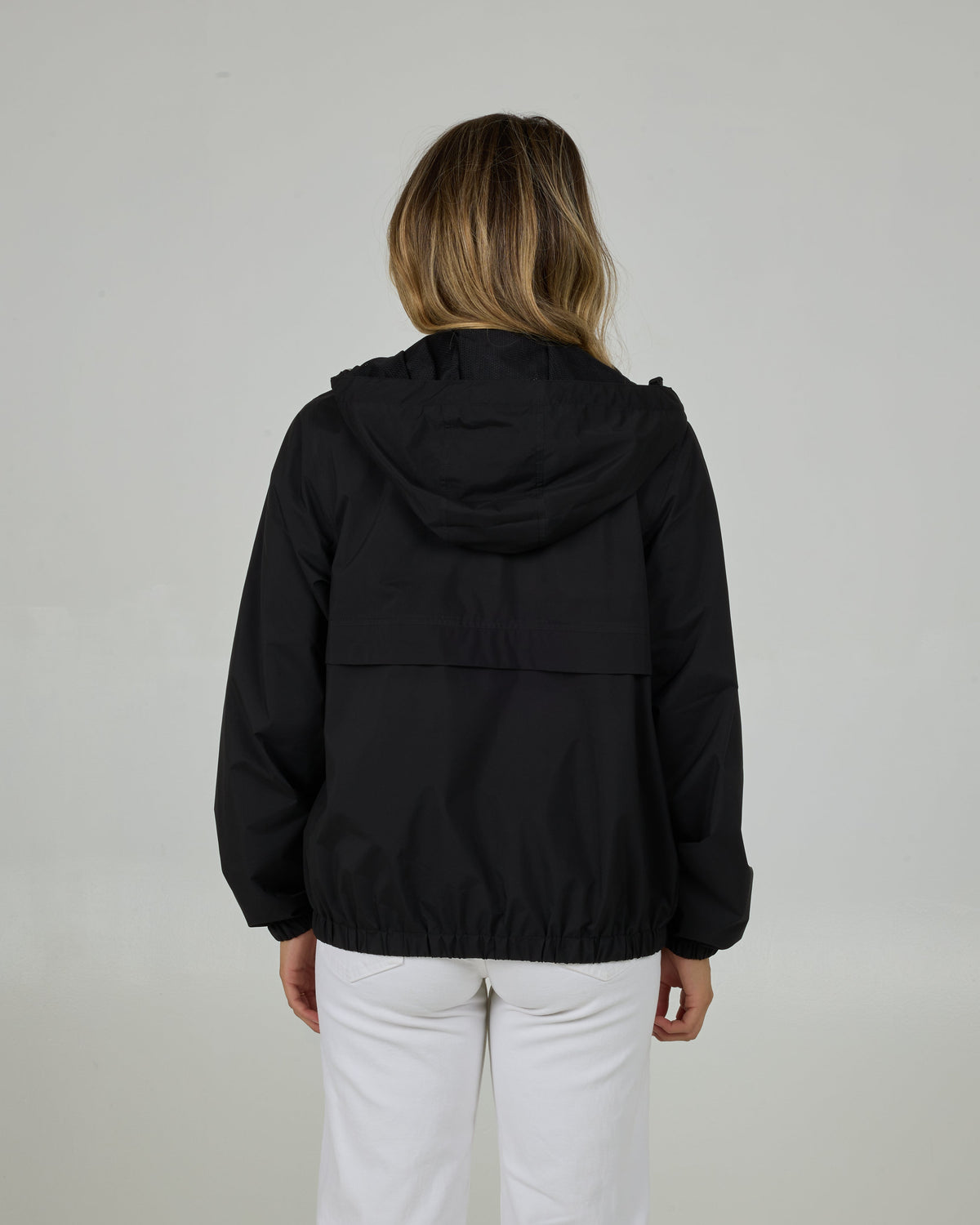 BARRIER WINDBREAKER - BLACK | Salty Crew