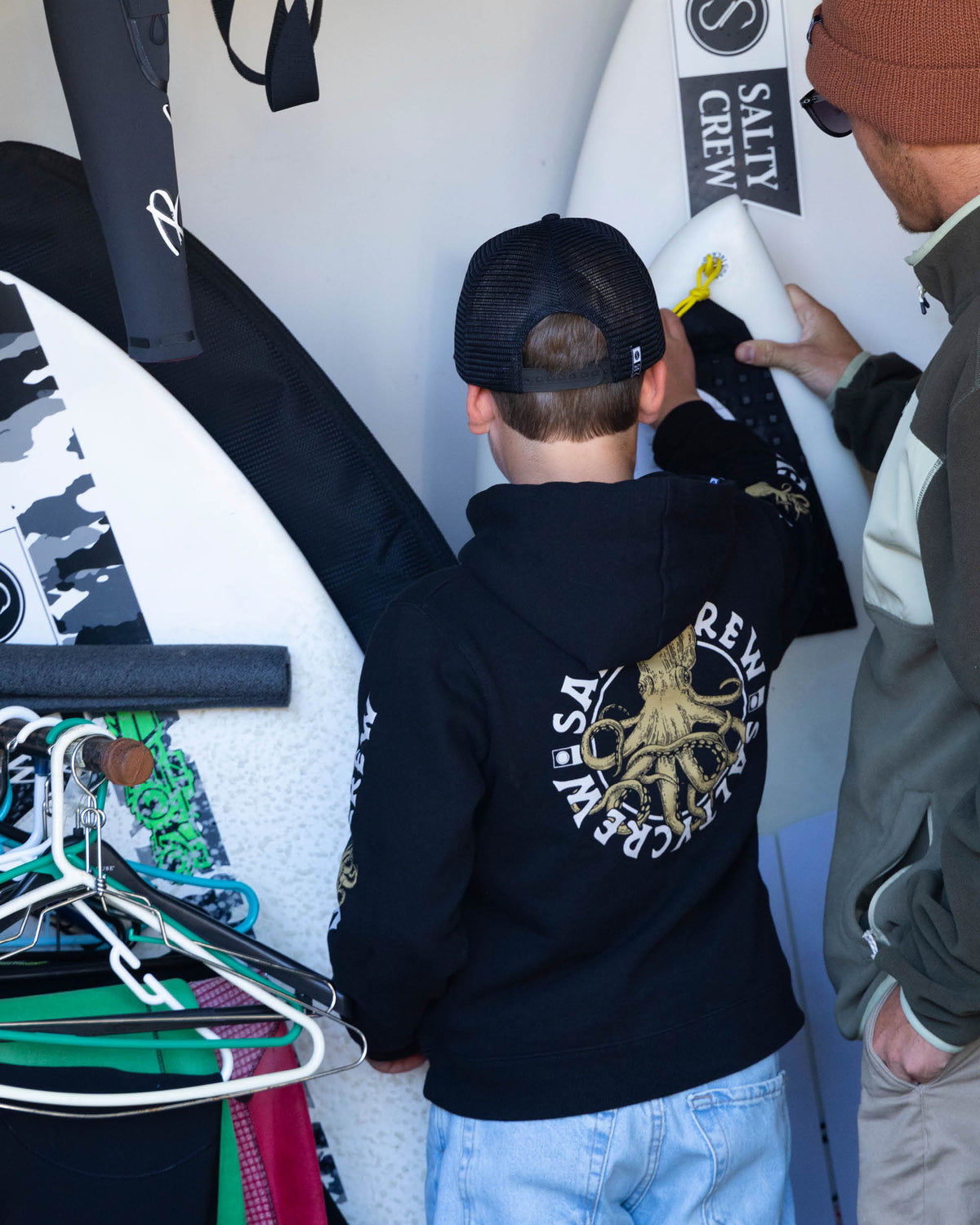 TENTACLES BOYS FLEECE - Black | Salty Crew