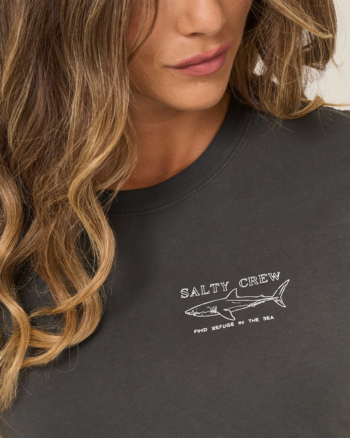 SHARK ANATOMY MODERN TEE - Charcoal | Salty Crew