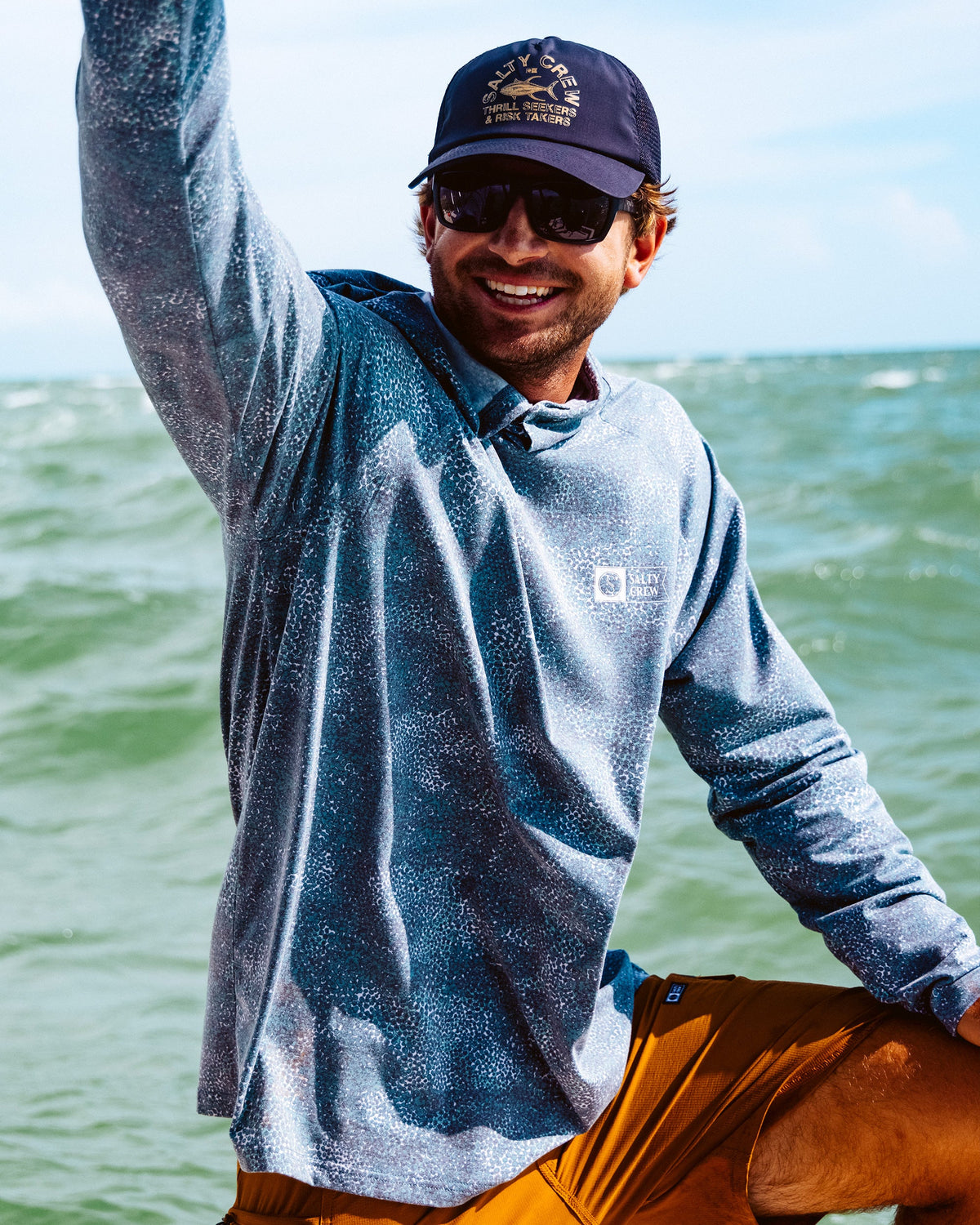 MARINER LITE UV HOOD - Dark Navy | Salty Crew